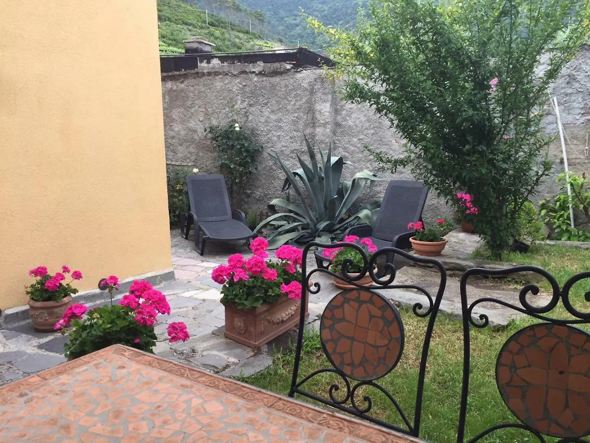 Il Cortile Del Contadino Daire Volastra 0*,  İtalya